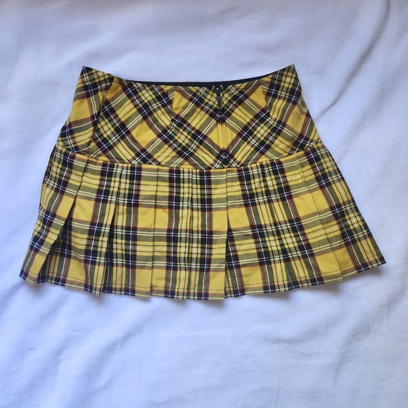 TrippNYC Yellow Plaid Pleated Mini Skirt - Picture 4 of 6